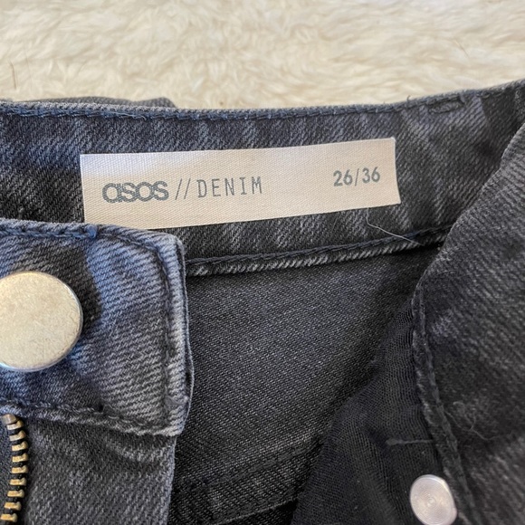 ASOS ripped black skinny jeans - Picture 4 of 5